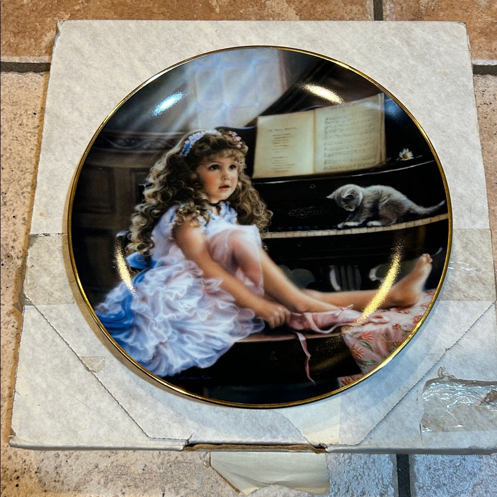 Reco International "The Rehearsal" collector plate,  No 3730VHE